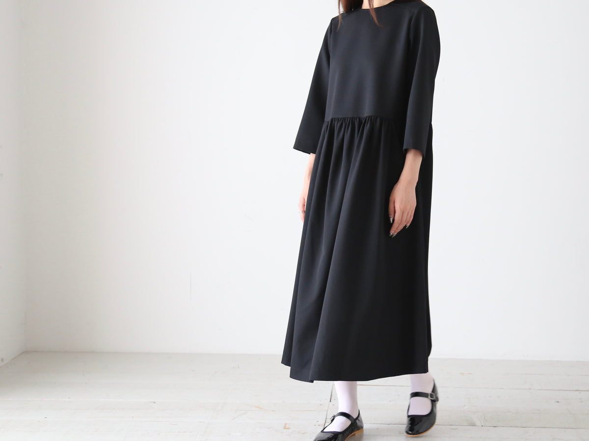 taoの定番アイテムで綺麗めコーディネート – CREER