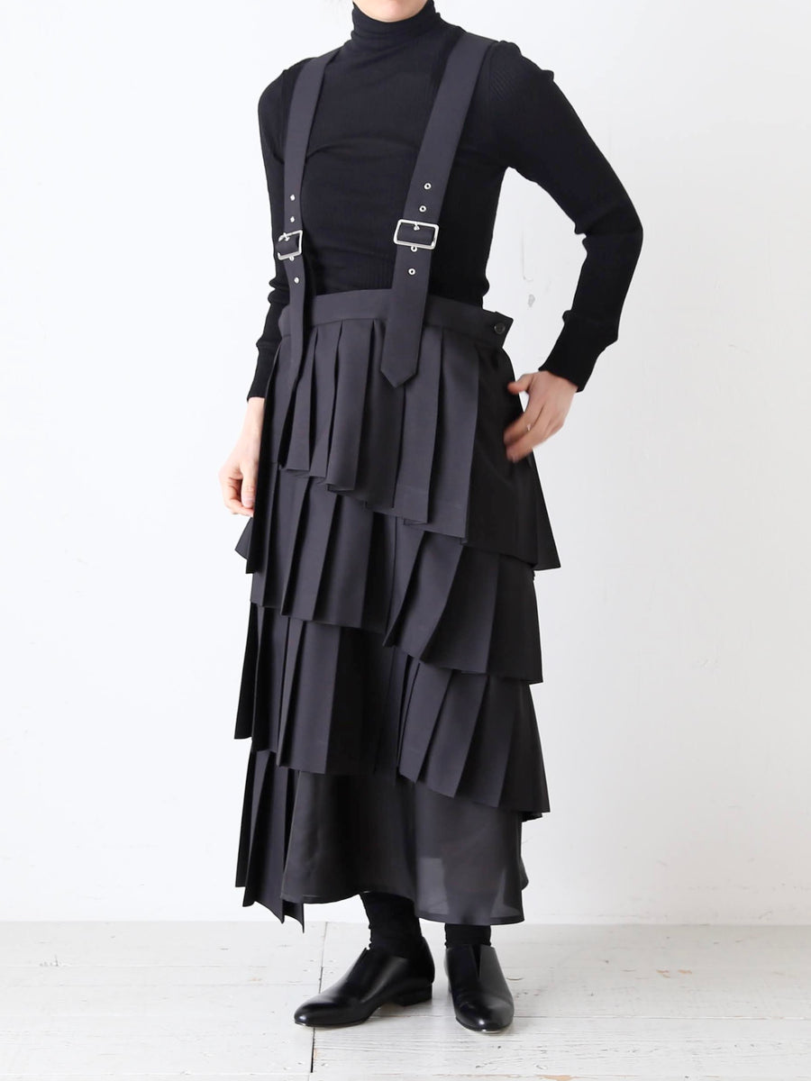 noir kei ninomiya ウールエステルギャバジンジャンパースカート [3Q