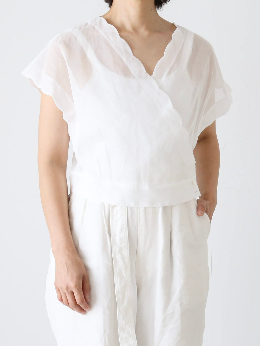 トップス R&D.M.Co- SCALLOPED CACHECOEUR BLOUSE R&D.M.Co- コットンオーガンジー スカラップカシュクールブラウス