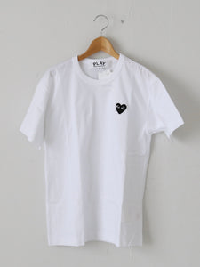 PLAY COMME des GARCONS Tシャツ(ホワイト×ブラックハート) [AX-T064-051]