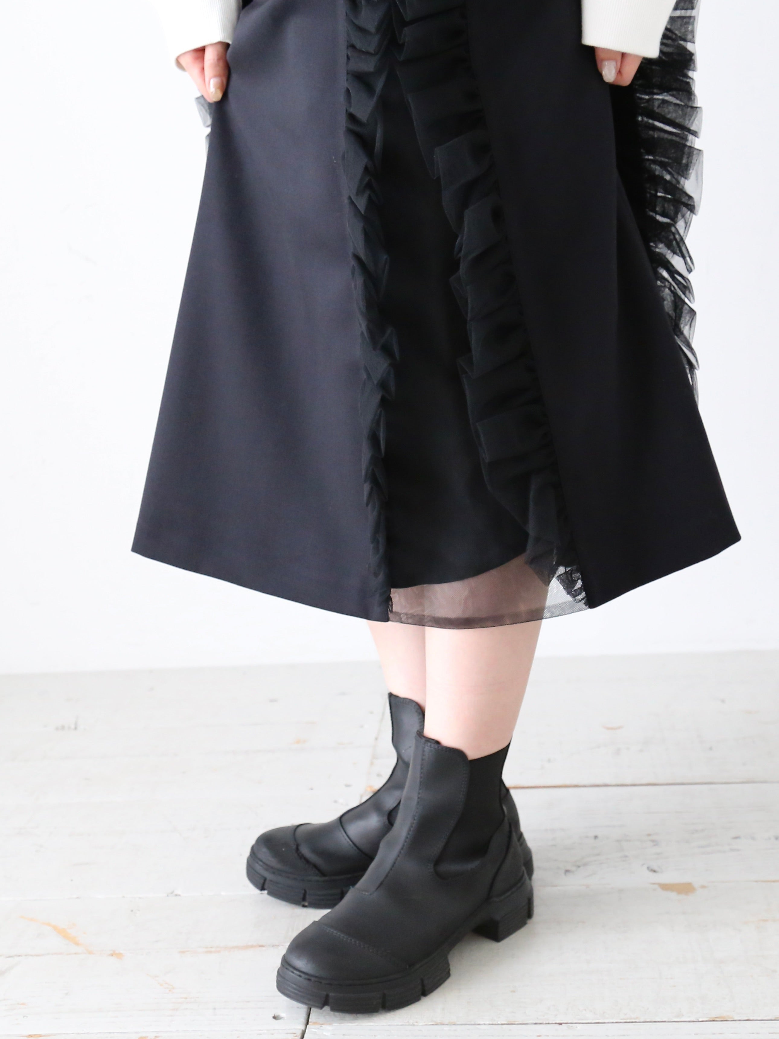 noir kei ninomiya ウールギャバジン×ナイロンチュールジャンパースカート [3K-A006-051]