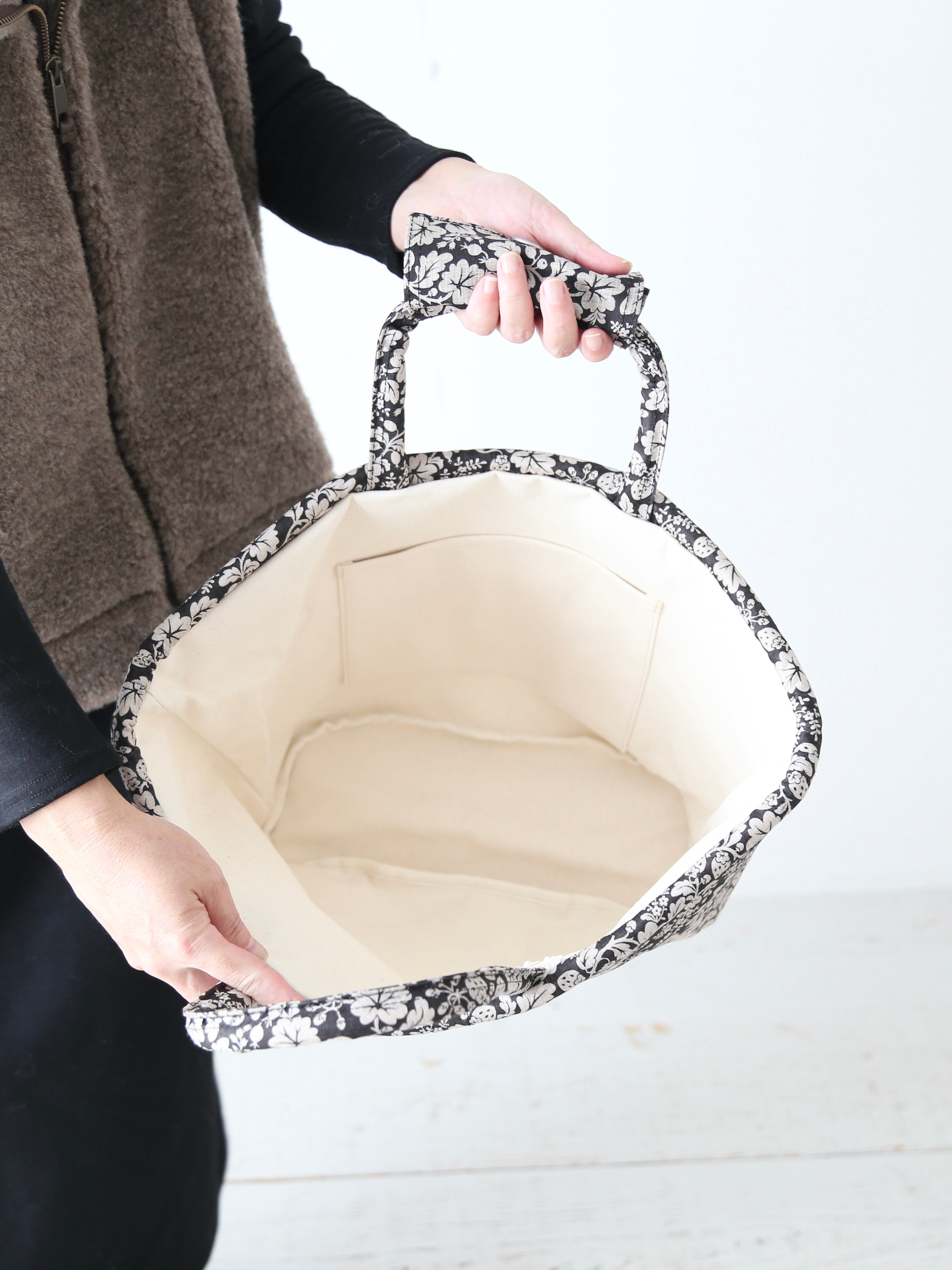 R&D.M.Co- ワイルドベリーマルシェバッグ(S) [7765] – CREER