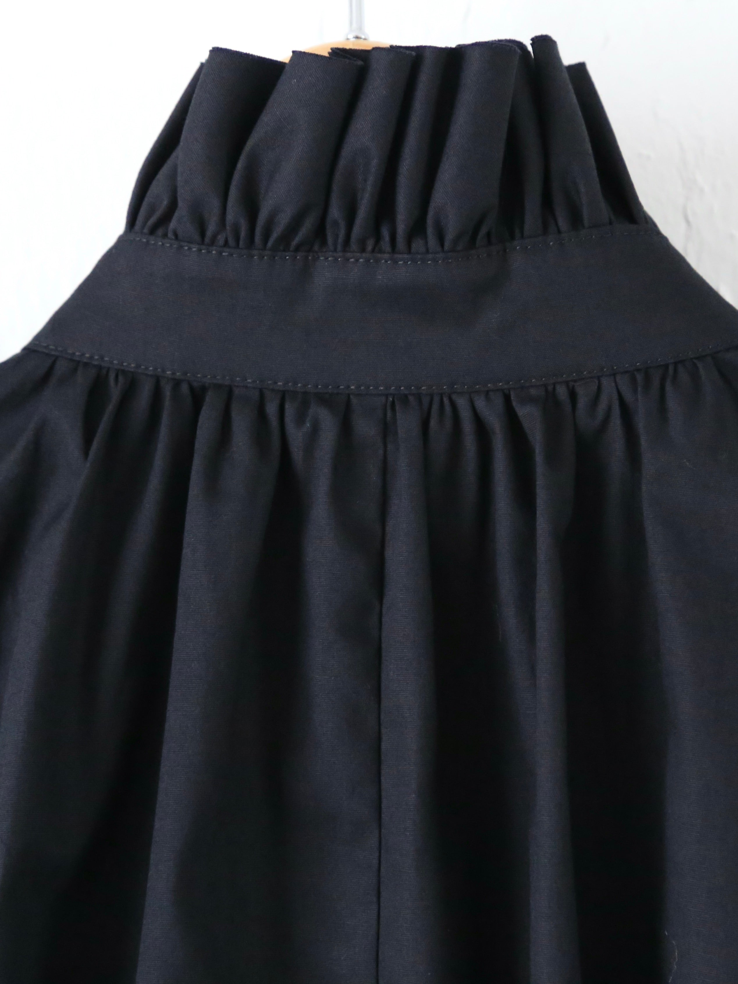 noir kei ninomiya 綿ブロード×アセテートサテンワンピース [3P-O008-051]