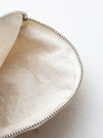 Load image into Gallery viewer, R&amp;D.M.Co- ポーチ
