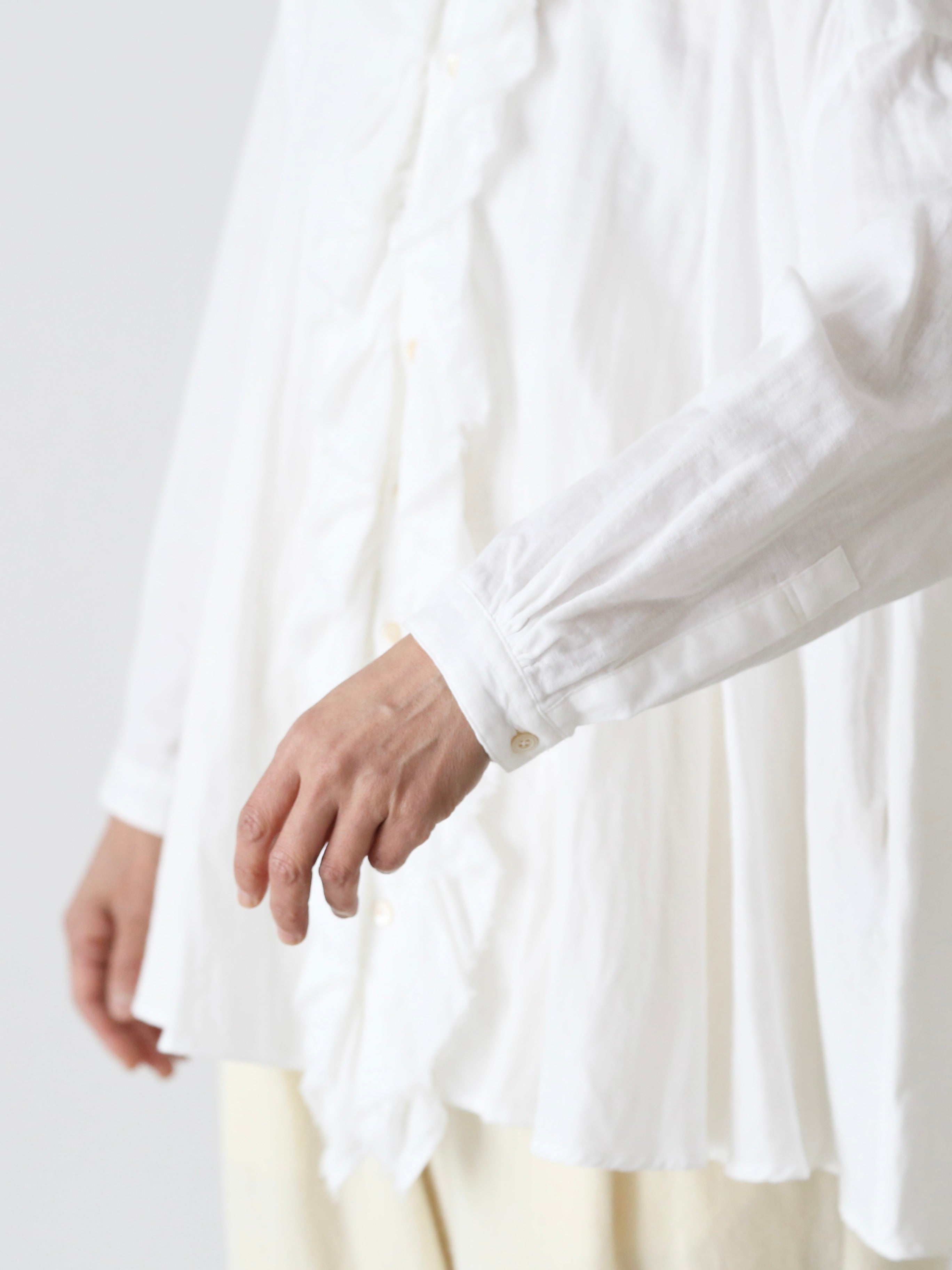 suzuki takayuki ラッフルブラウス [A261-16]