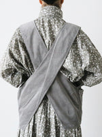 画像をギャラリービューアに読み込む, TOUJOURS バッククロスワークベスト [AM43GV02]
