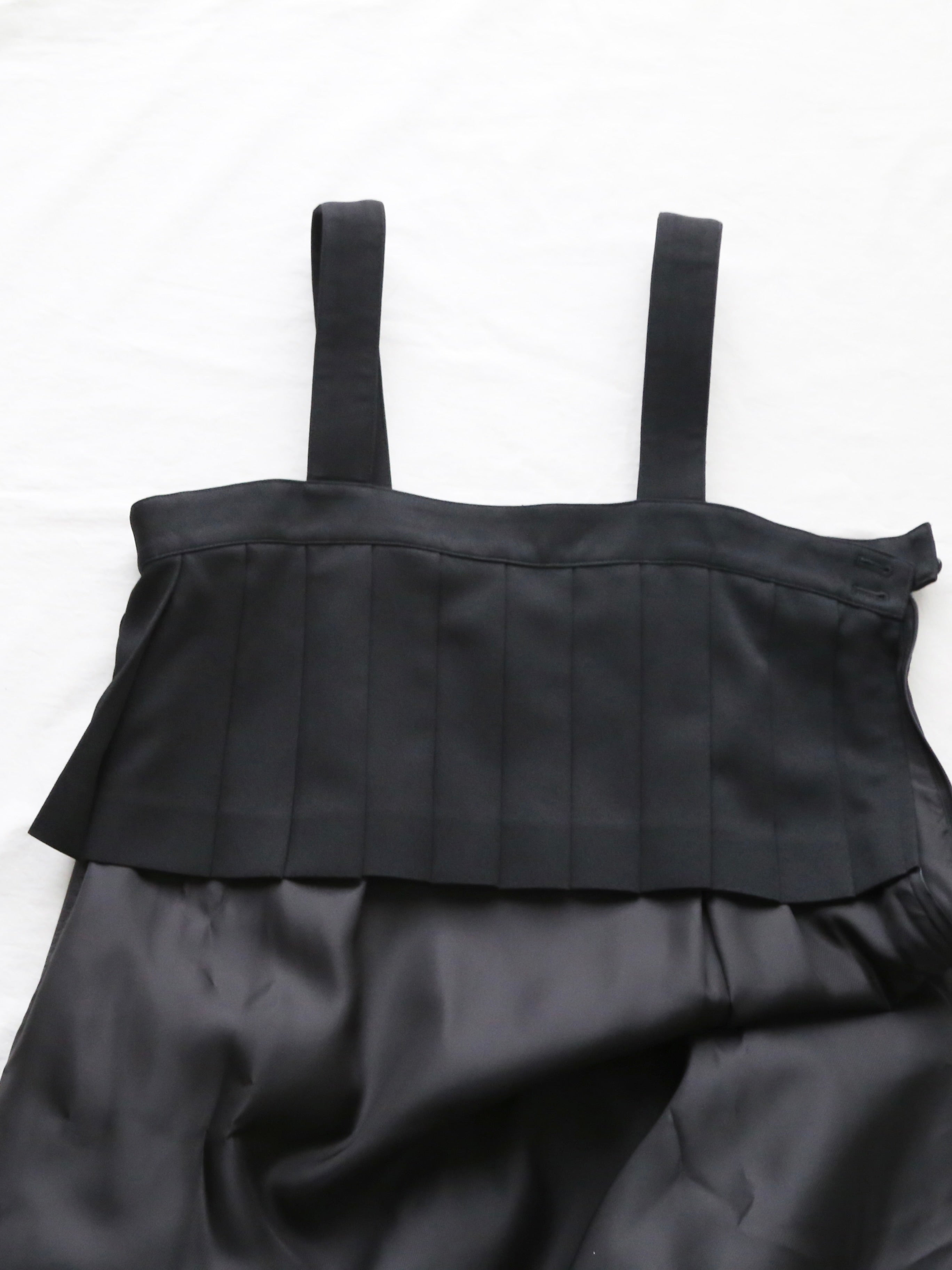 noir kei ninomiya エステルギャバジンワンピース [3R-O006-051]｜CREER