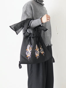 TOWAVASE マノンバッグ シルク 中綿 スパンコール インド手刺繍 – CREER