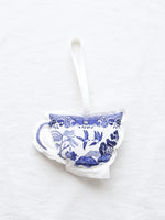 Load image into Gallery viewer, R&amp;D.M.Co- B.W. Fabric Charm [8267]
