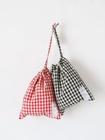 画像をギャラリービューアに読み込む, R&amp;D.M.Co- ギンガムチェックドローストリングバッグ(S) [7620]

