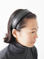 画像をギャラリービューアに読み込む, Mia ステッチカチューシャ(レザー) [2564]
