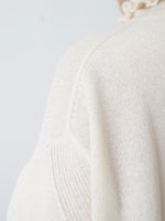 画像をギャラリービューアに読み込む, TOWAVASE ヴォランタートルネック [30-0029A][30-0031A]
