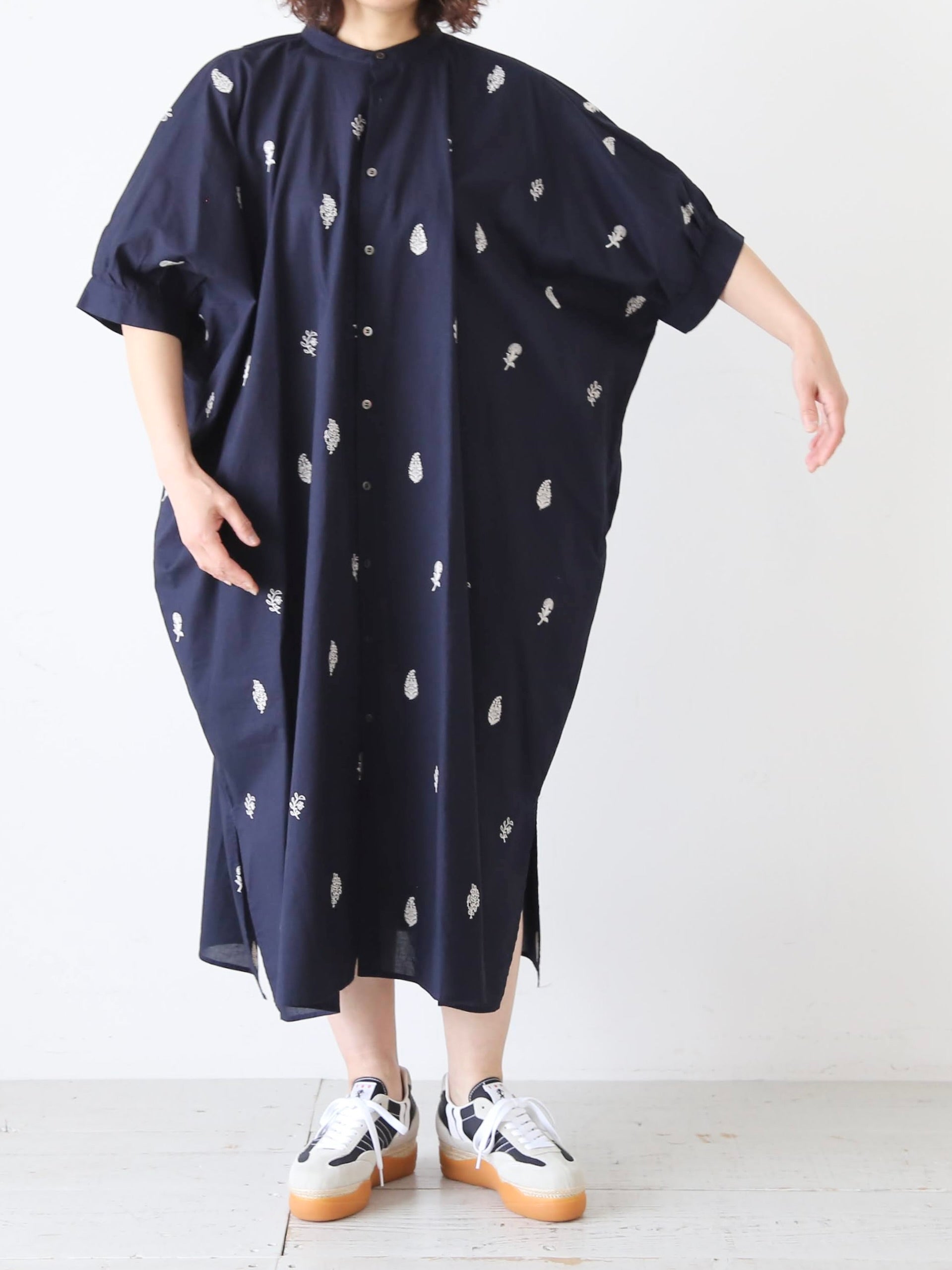 tao 綿クロス刺繍ワンピース [TQ-O003-051] – CREER