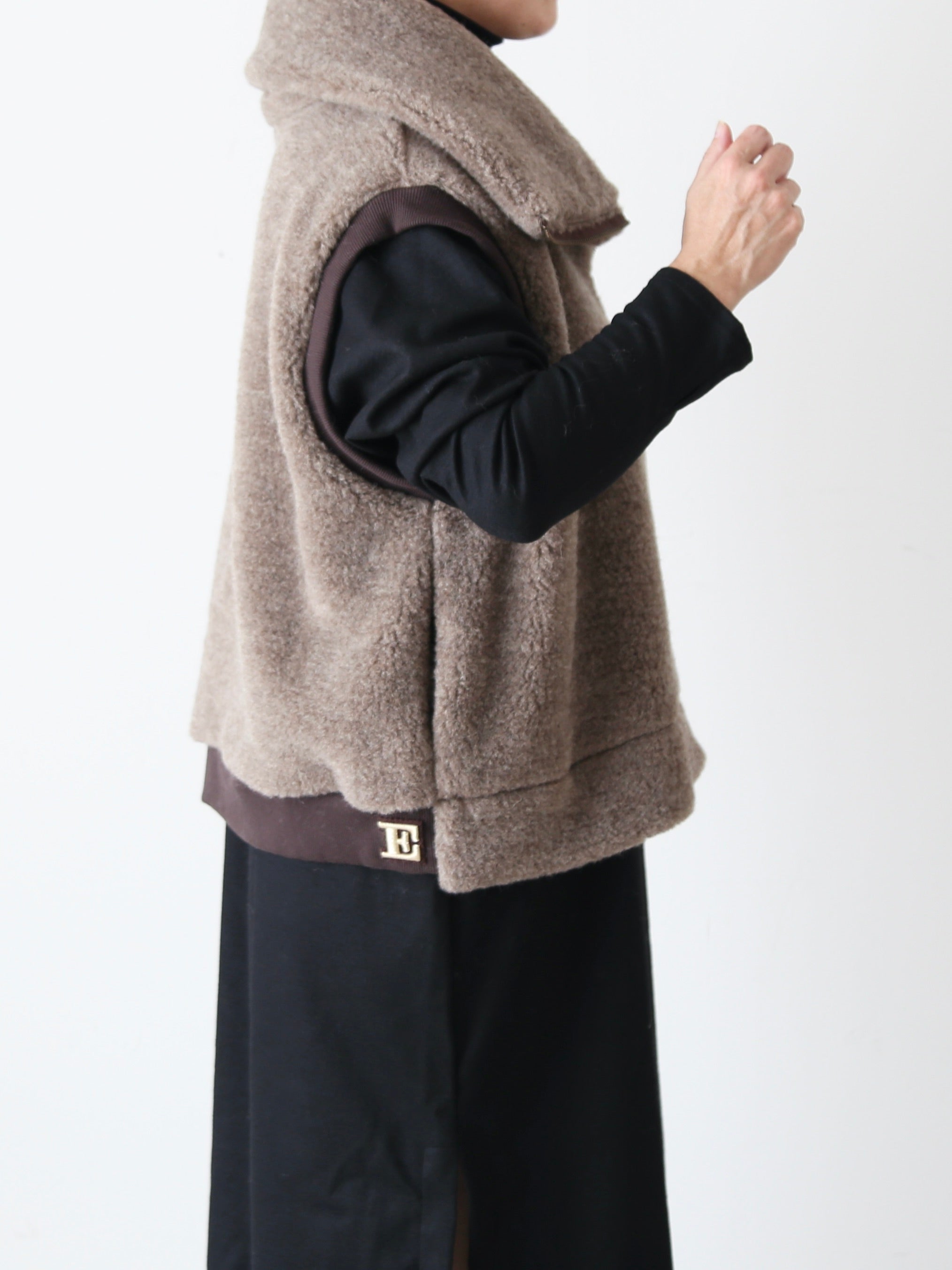 ebagos  スワンベスト ウールボア [55610]