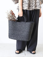 Load image into Gallery viewer, AMPIANA Market Bag (L) Black
