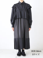 Load image into Gallery viewer, noir kei ninomiya  エステルギャバジンワンピース [3R-O006-051]
