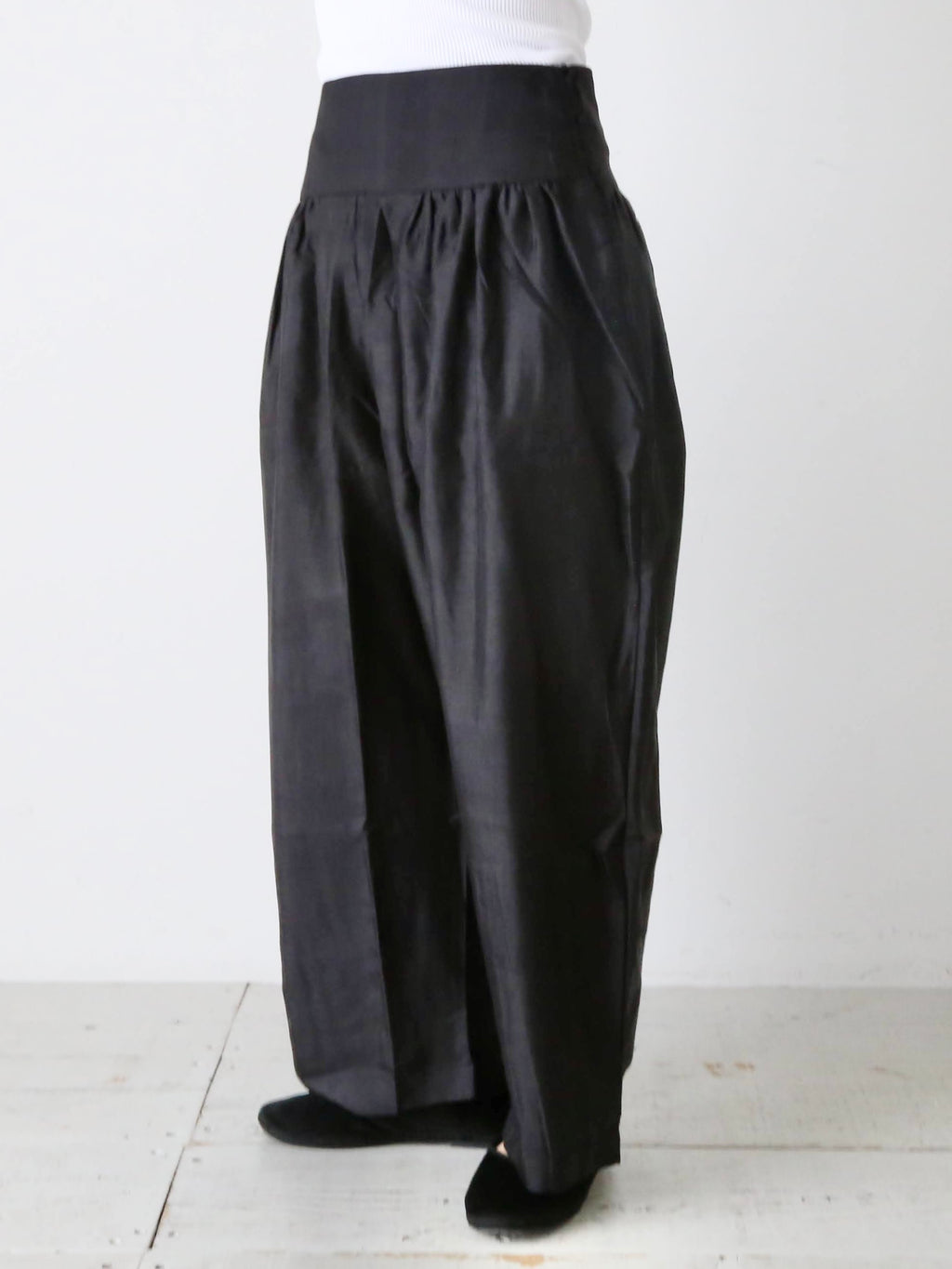 パンツ BUNON Embroidery Tuck Pants BUNON | Hem Tuck Pants