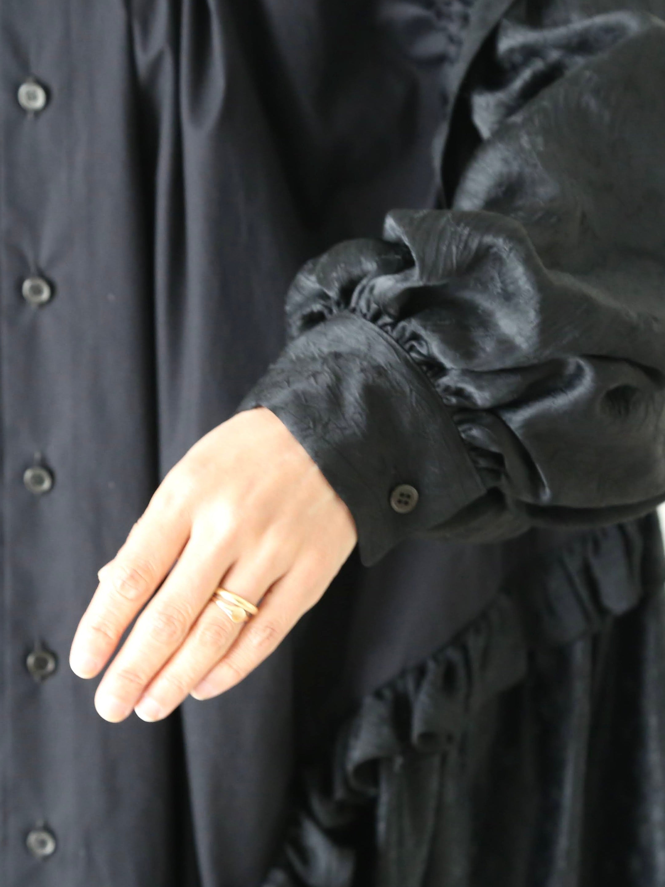 noir kei ninomiya 綿ブロード×アセテートサテンワンピース [3P-O008-051]