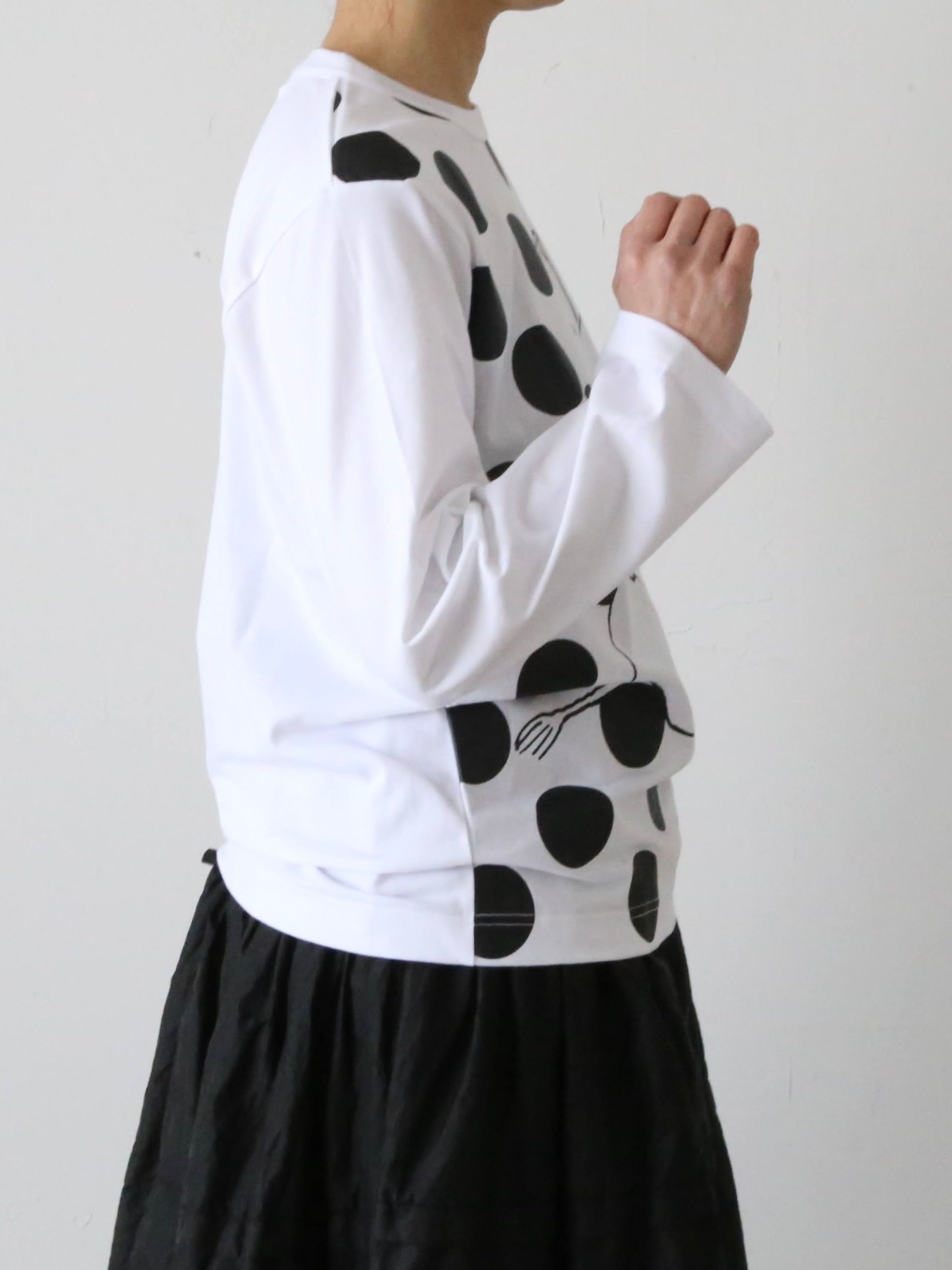 【新品】  tao COMME des GARCONS / タオコムデギャルソン | 綿天竺 プリント Tove Jansson 半袖  Tシャツ | M | ホワイト/ブラック | レディース tao タオ コム デ ギャルソン 綿天竺ドットプリント(Tove Jansson) – CREER