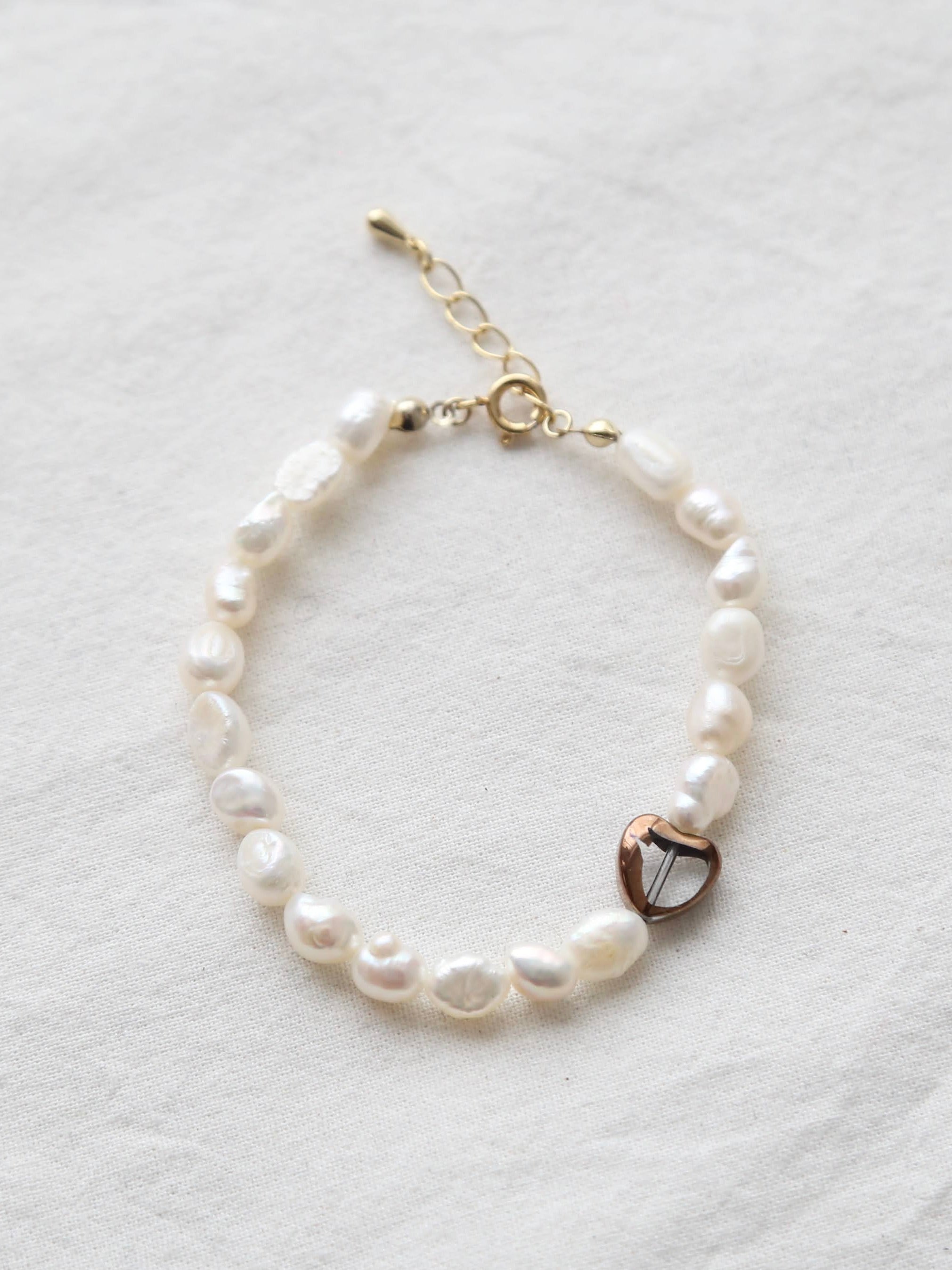 a.k.mom 淡水パールとハートのブレスレット[30]