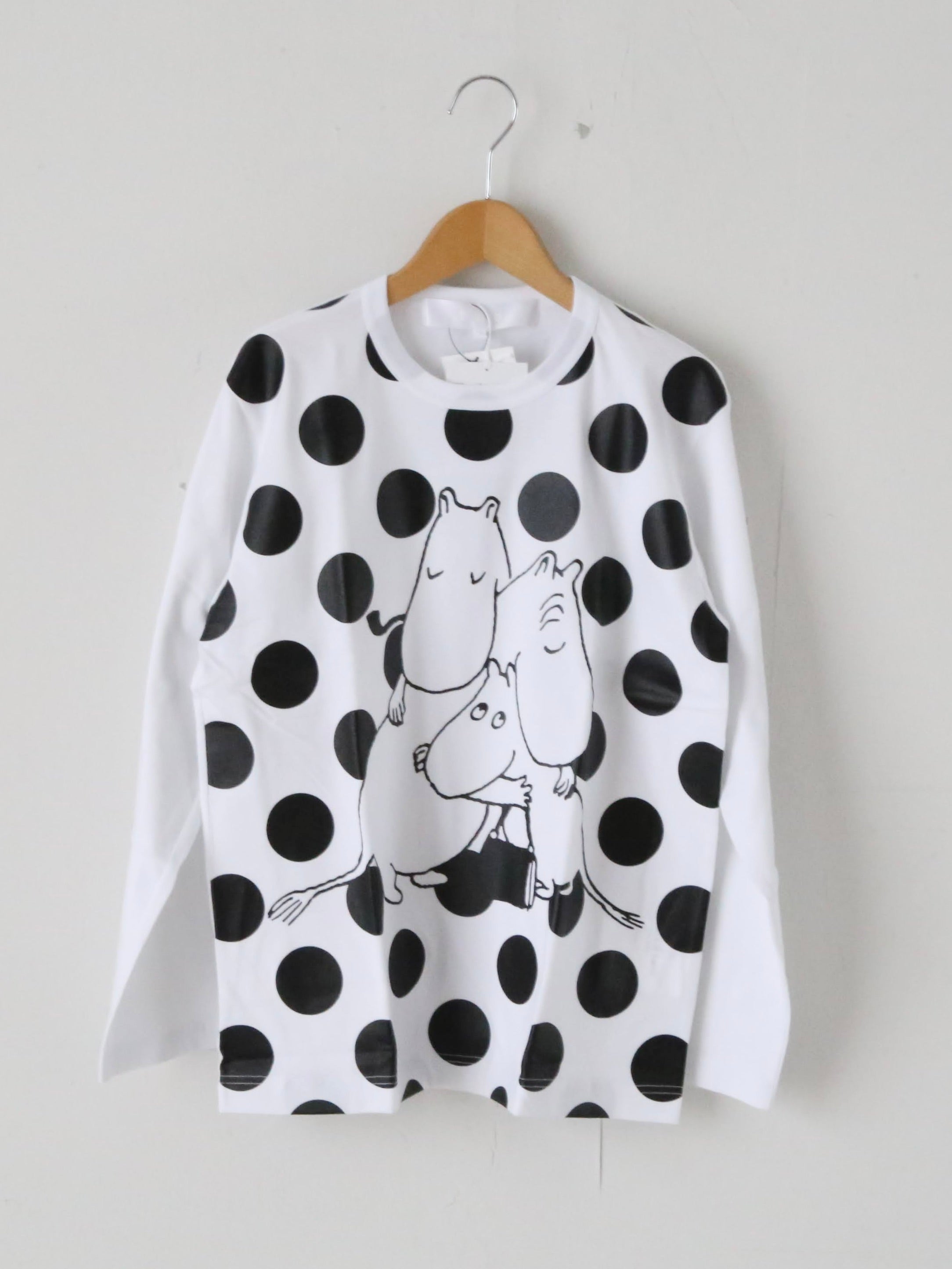 【新品】  tao COMME des GARCONS / タオコムデギャルソン | 綿天竺 プリント Tove Jansson 半袖  Tシャツ | M | ホワイト/ブラック | レディース tao タオ コム デ ギャルソン 綿天竺ドットプリント(Tove Jansson) – CREER