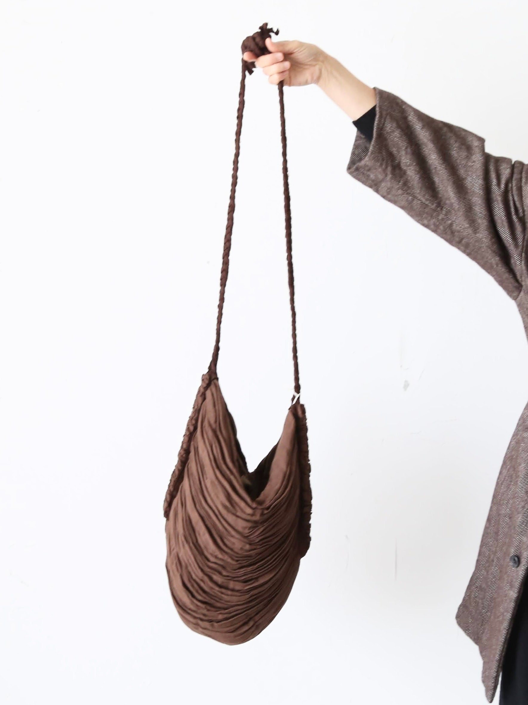 suzuki takayuki ギャザーバッグ(スリングバッグ) [A265-04]