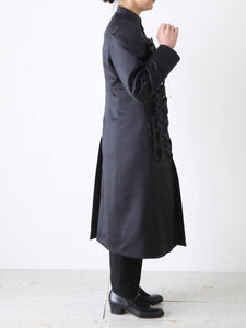 noir kei ninomiya スパンコール ツイード×エステルサテン コート