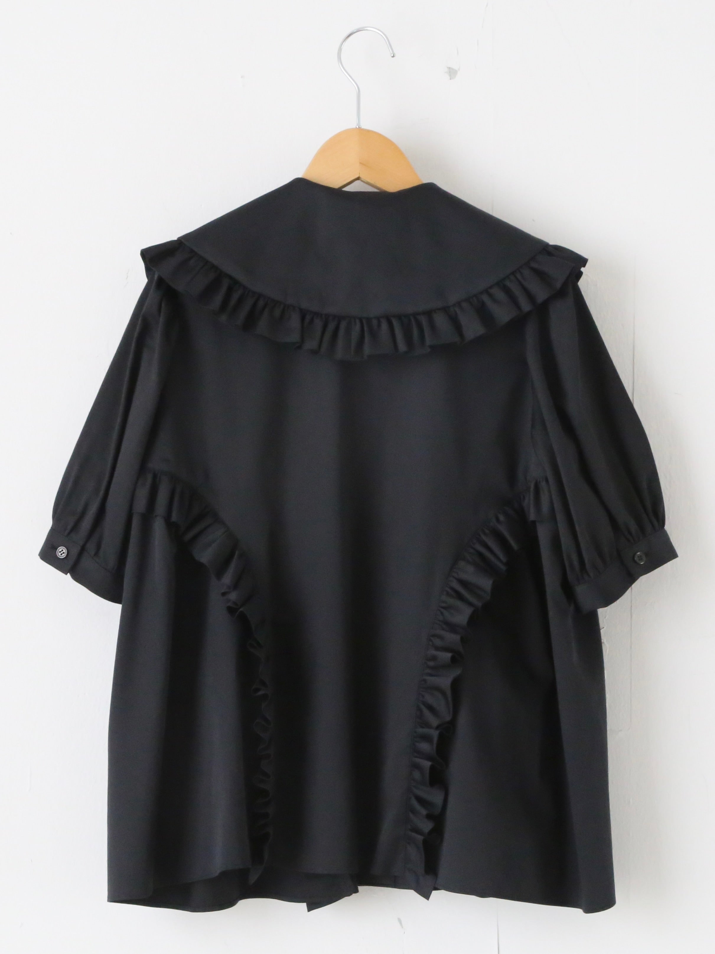 noir kei ninomiya 綿ブロード ブラウス 半袖 丸襟 フリル – CREER