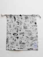 画像をギャラリービューアに読み込む, R&amp;D.M.Co- グラフティドローストリングバッグ(L) [7959]
