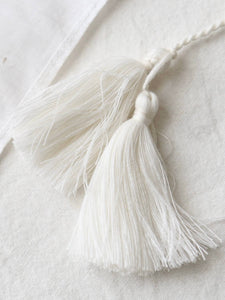 BUNON ブノン インド手紡ぎカディ 手刺繍 タッセルスカーフ – CREER