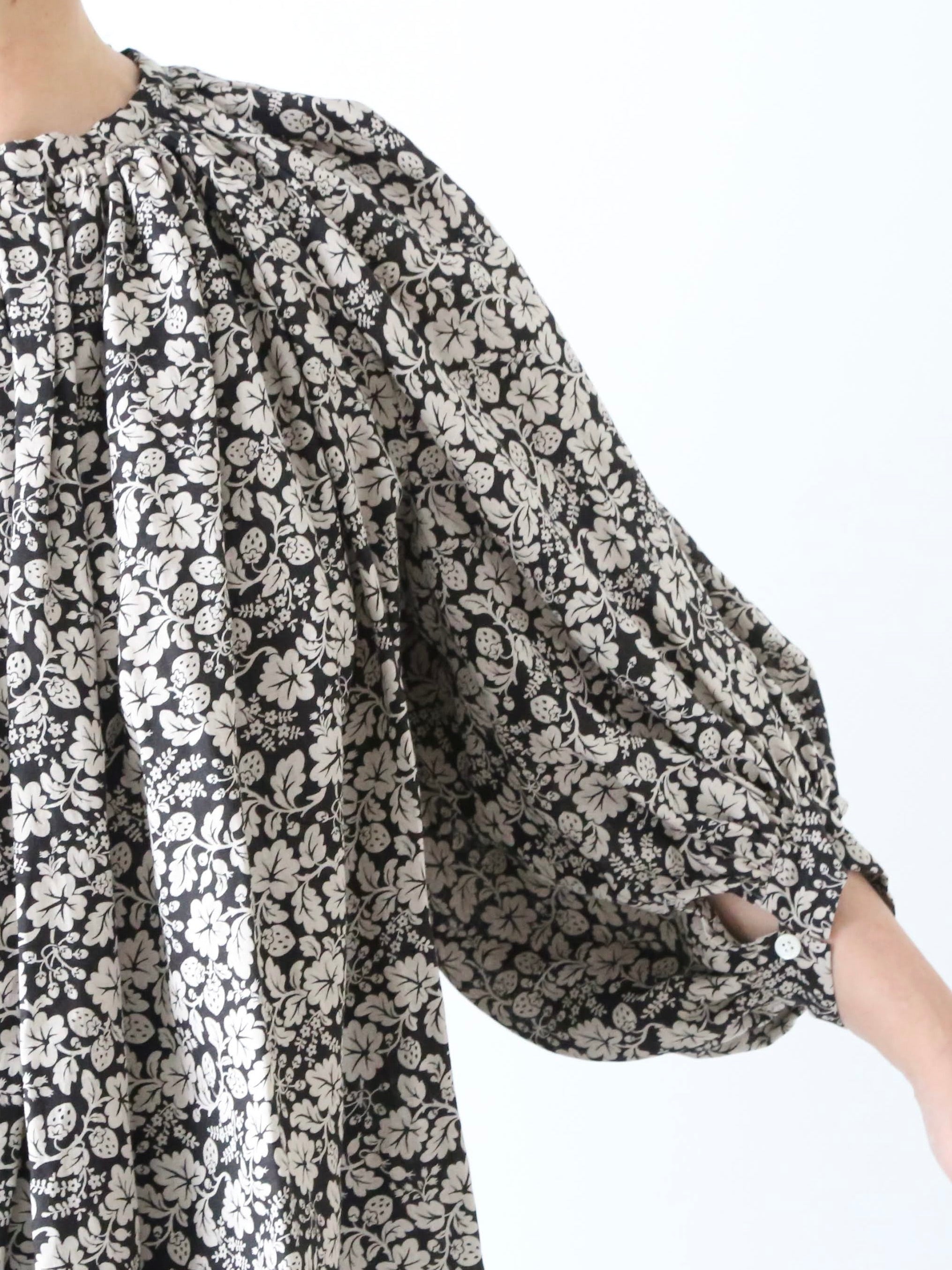 新品未使用　R&D.M.Co- リネン100% ギャザースモック R&D.M.Co- Garment Dye Lawn Gather Smock ガーメントダイ ローン