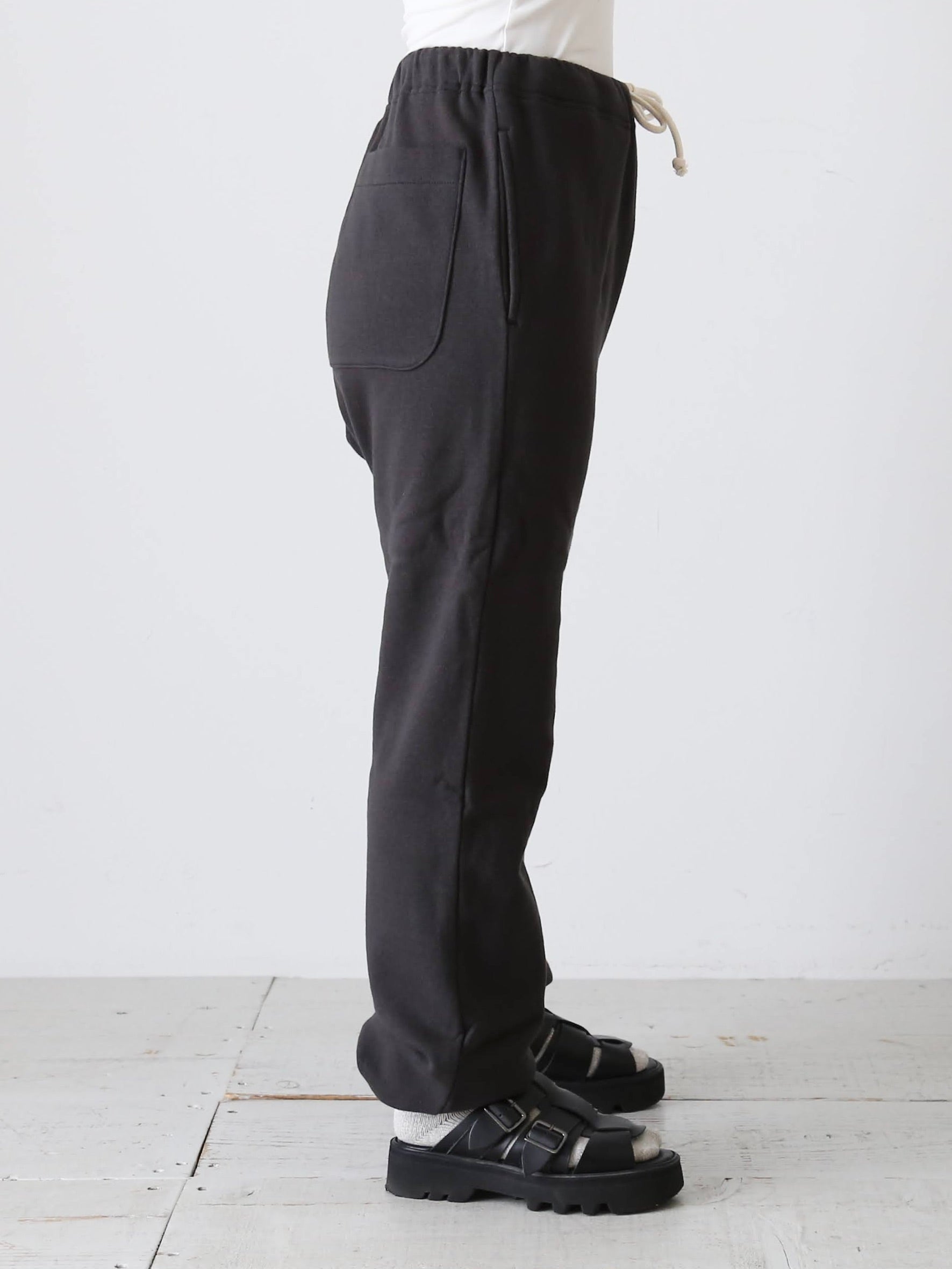 OLDMAN'S TAILOR OMTエンブロイダリースウェットパンツ[m1334]