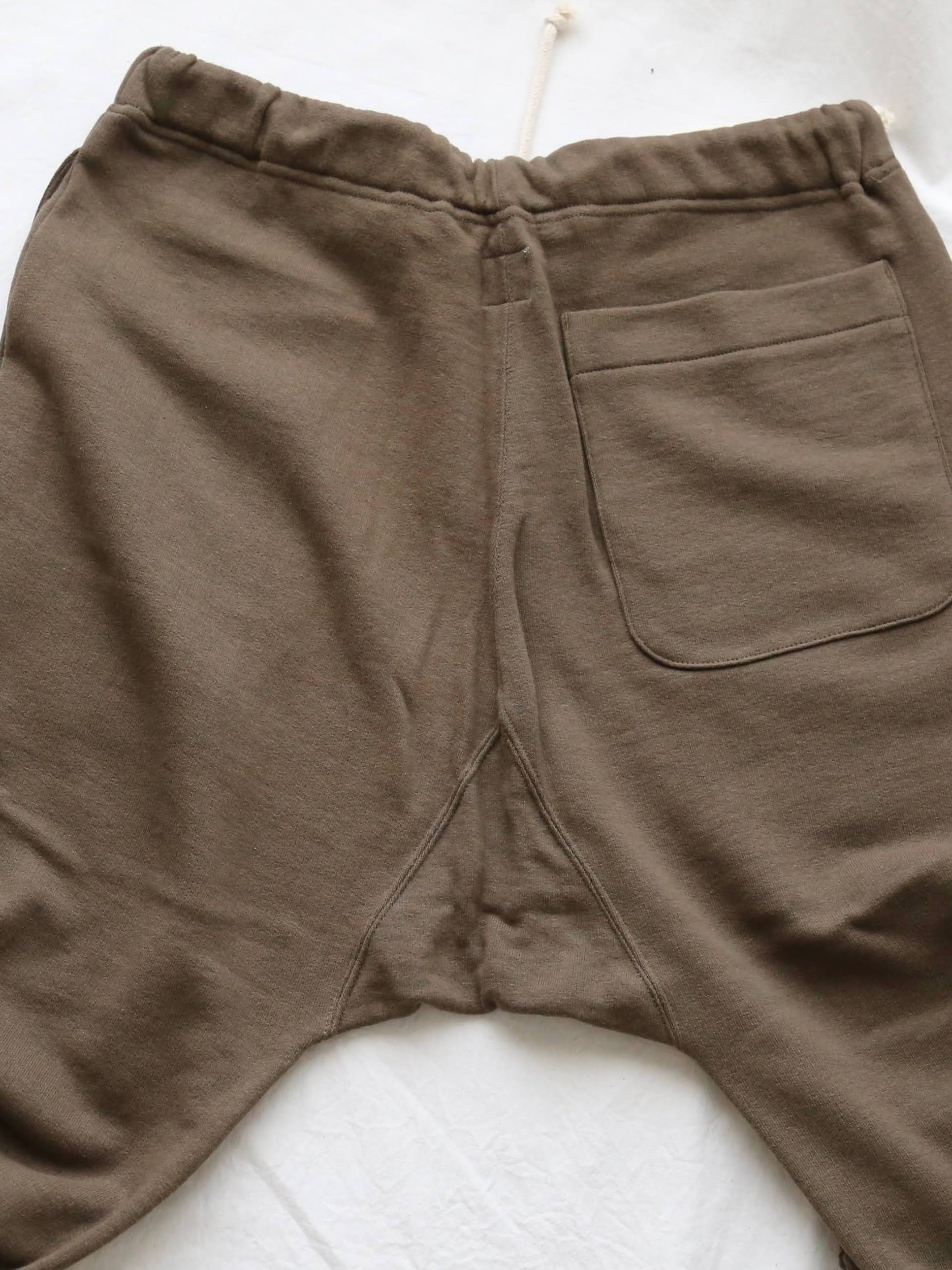 OLDMAN'S TAILOR OMTエンブロイダリースウェットパンツ[m1334]