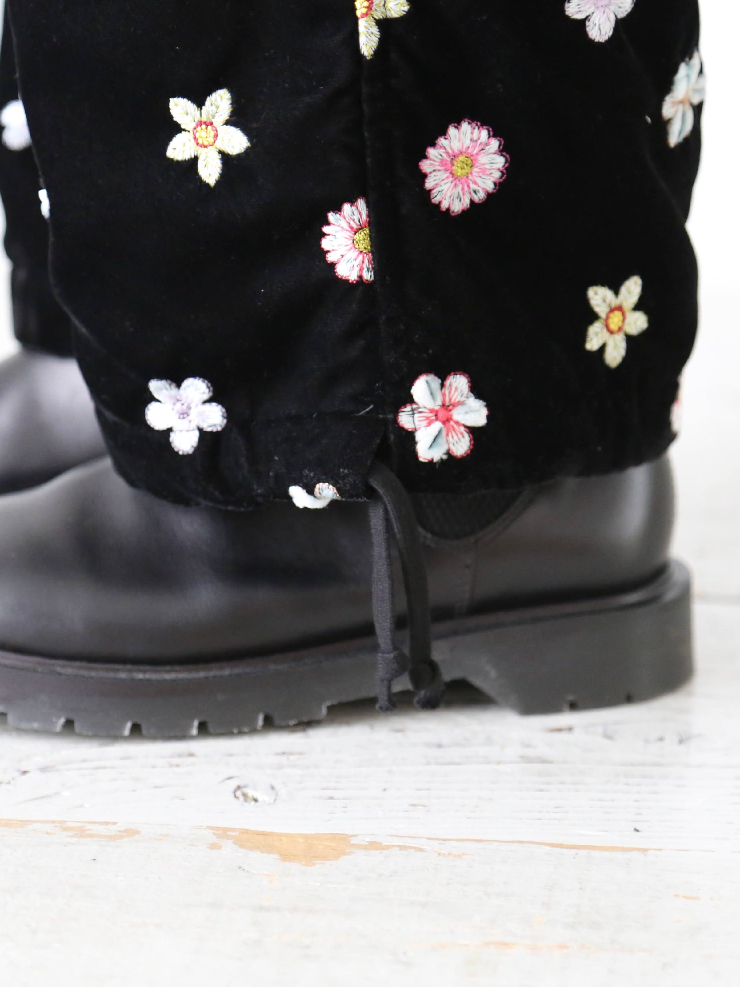 tao エステルベルベット刺繍パンツ [TP-P007-051]