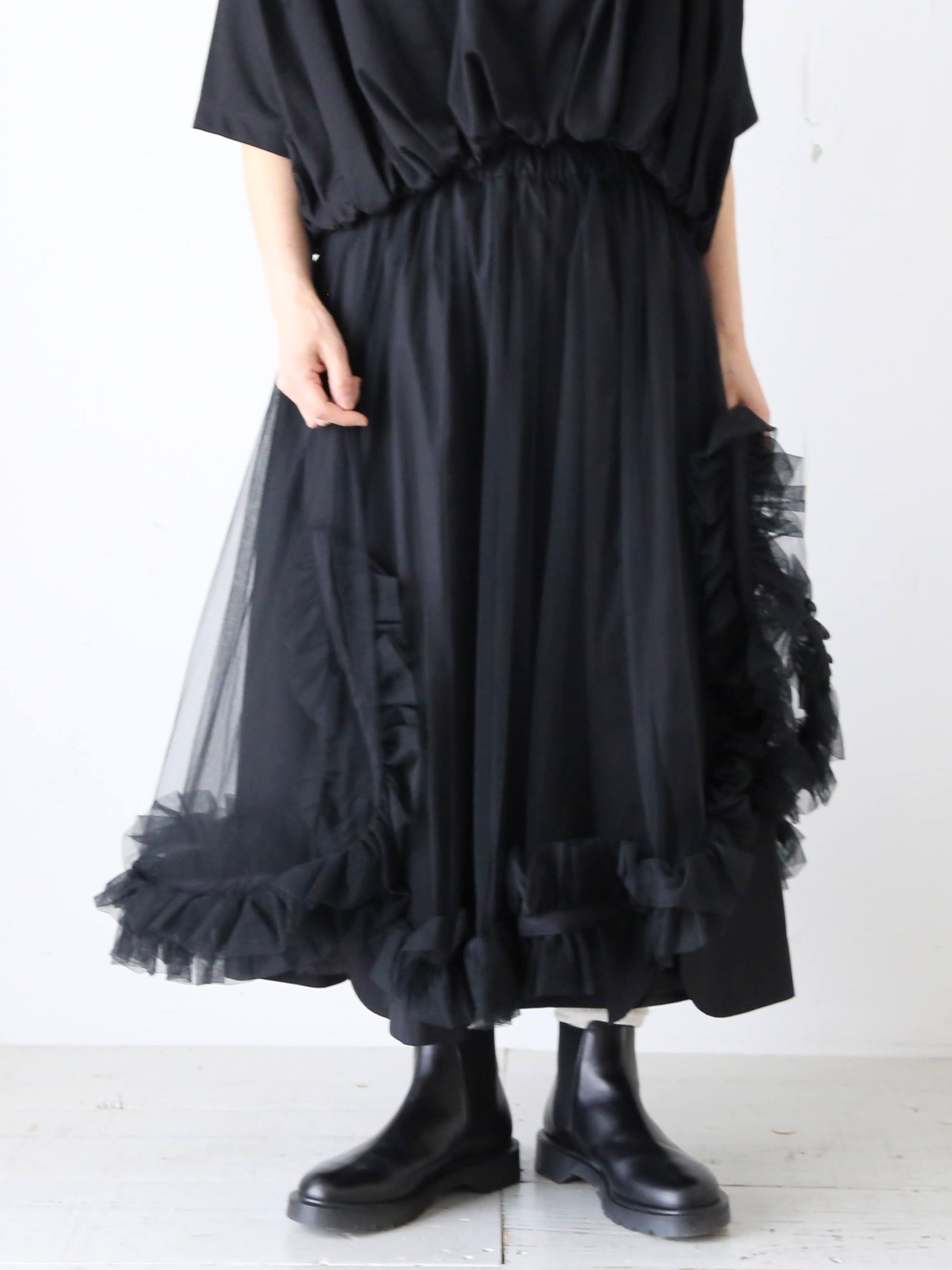 noir kei ninomiya 綿タイプライター×ナイロンチュール スカート 3層