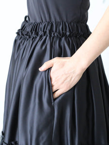 noir kei ninomiya エステルサテン×ナイロンチュール スカート