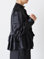 Load image into Gallery viewer, noir kei ninomiya エステルサテンブラウス [3R-B005-051]
