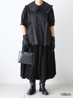 Load image into Gallery viewer, noir kei ninomiya Cotton Broadcloth Blouse (Short Sleeve) [3Q-B012-051]
