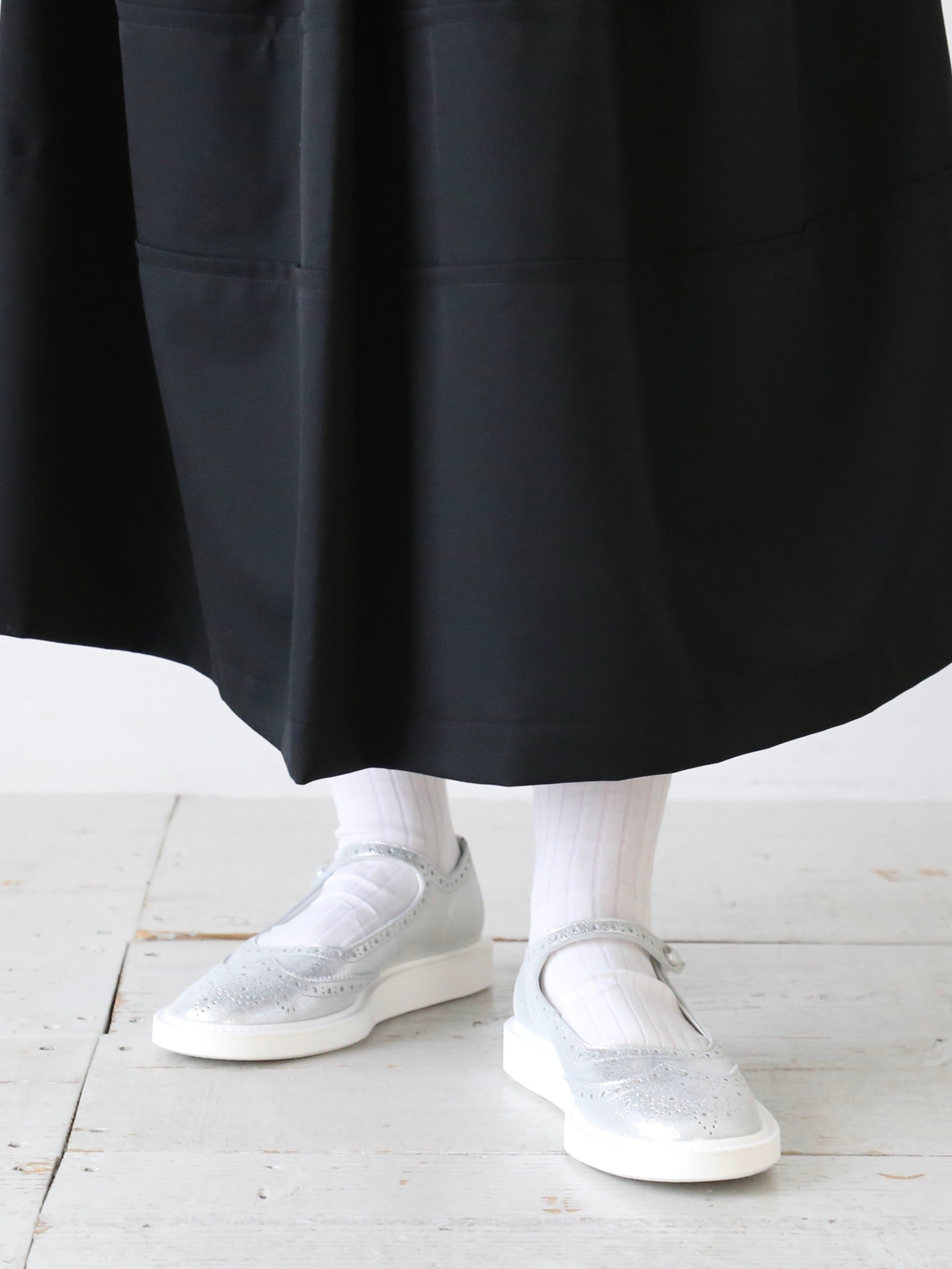 tao ピッグクラッキング箔ストラップシューズ [TN-K105-001] – CREER