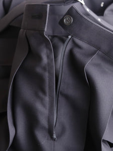 noir kei ninomiya ウールエステルギャバジンジャンパースカート [3Q