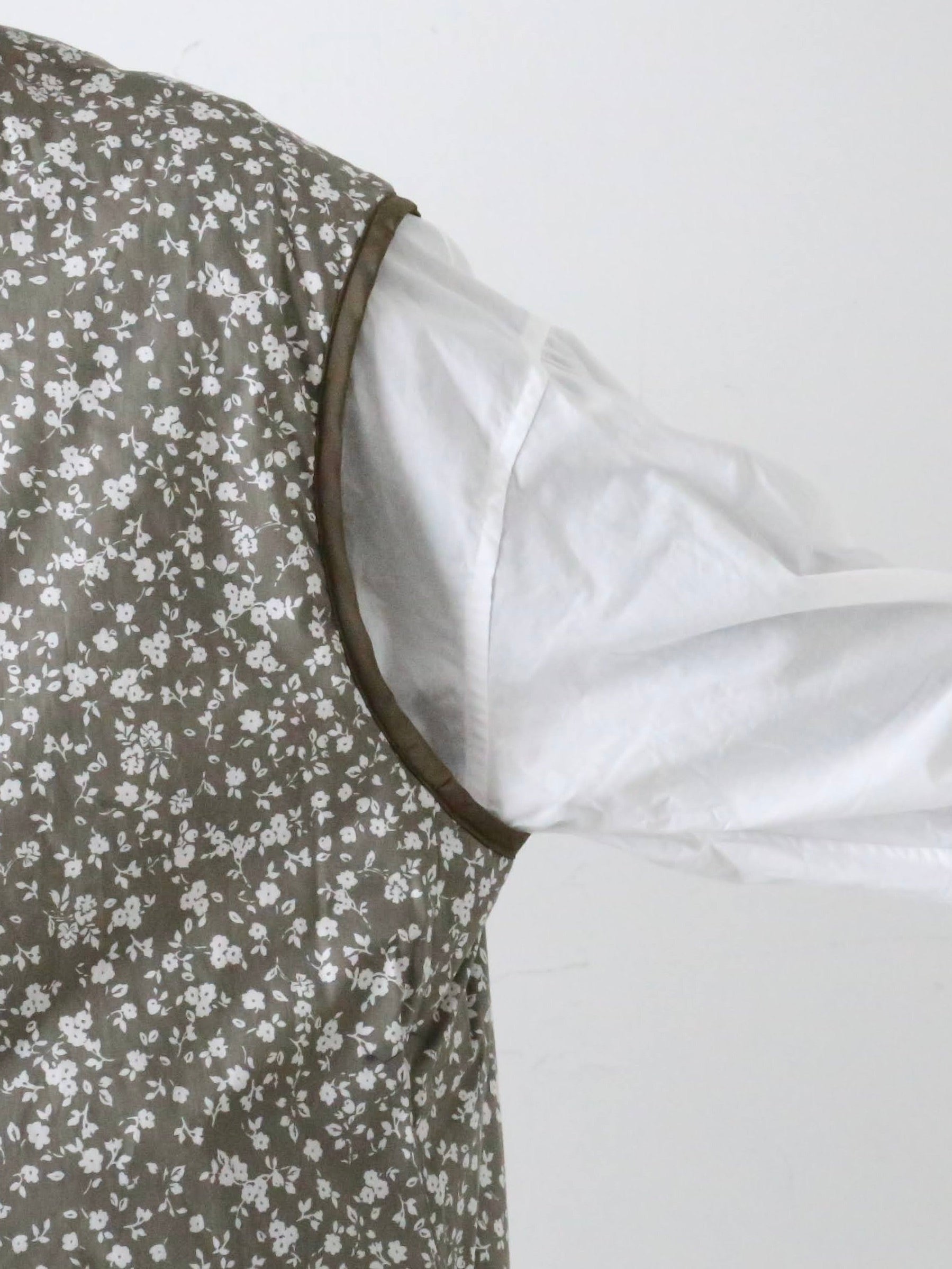 TOUJOURS リバーシブルパテッドユーティリティベスト [YM43FV02]