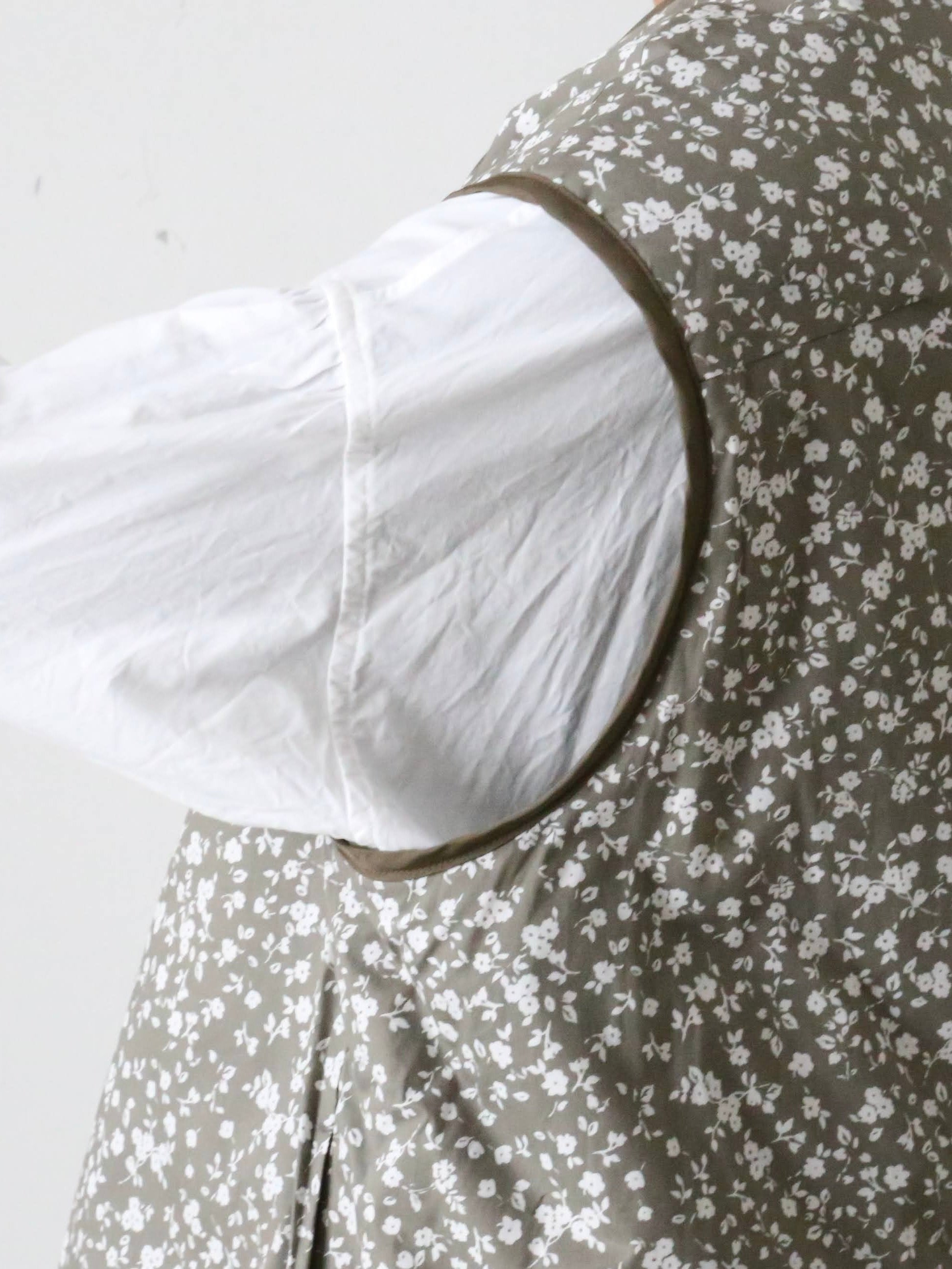 TOUJOURS リバーシブルパテッドユーティリティベスト [YM43FV02]