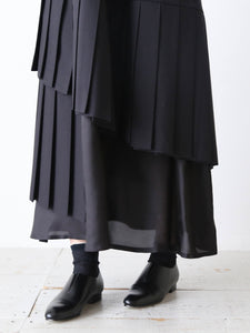 noir kei ninomiya ウール エステル ギャバジン スカート 螺旋プリーツ