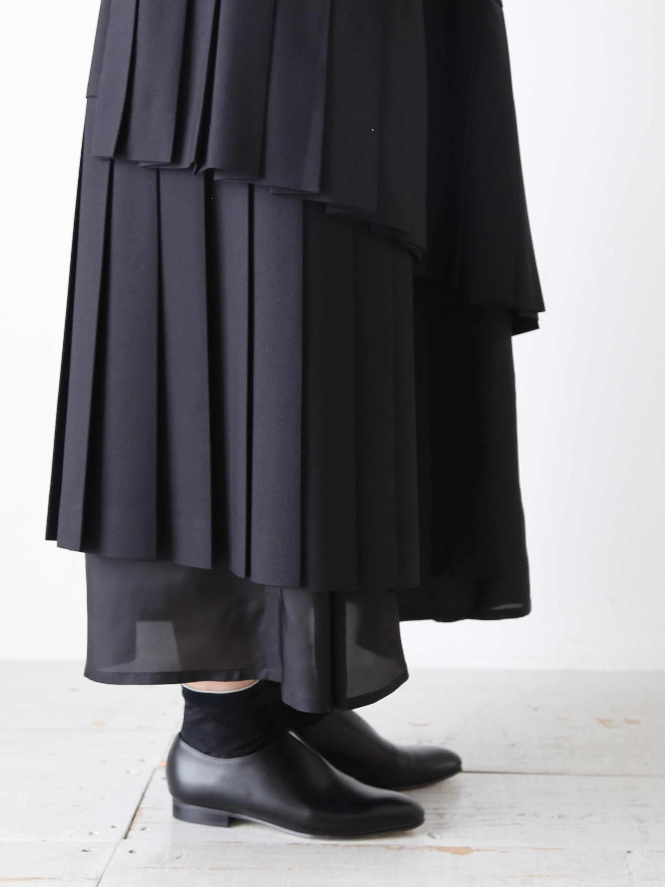 noir kei ninomiya ウールエステルギャバジンスカート [3Q-S009-051