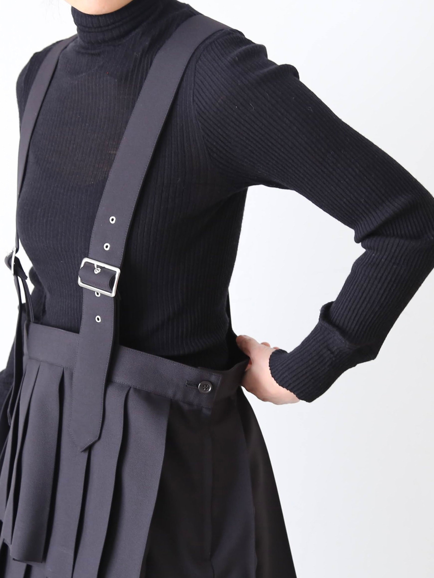 noir kei ninomiya ウール エステル ギャバジン ジャンパースカート noir kei ninomiya ウール エステル ギャバジン ジャンパースカート
