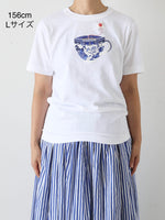 Load image into Gallery viewer, [Pre-order] R&amp;D.M.Co- no.8265 Blue Willow Men's Milk Tea T-Shirt (Arrival expected July-September)
