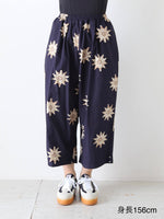 Load image into Gallery viewer, [Pre-order] R&amp;D.M.Co- no.8319 Biscuit Gathered Pants (Arriving July-September)
