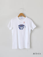 Load image into Gallery viewer, [Pre-order] R&amp;D.M.Co- no.8264 Blue Willow Milk Tea T-shirt (Arriving July-September)
