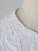Load image into Gallery viewer, [Pre-order] R&amp;D.M.Co- no.8291 Embroidery &amp; Shrink Collar (Arrival expected July-September)
