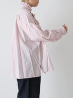 画像をギャラリービューアに読み込む, TOUJOURS バンドカラービショップスリーブラッフルシャツ [MM44MS01]
